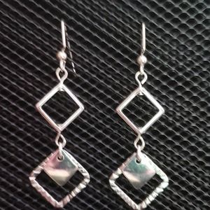 Diamond-shaped dangle earrings